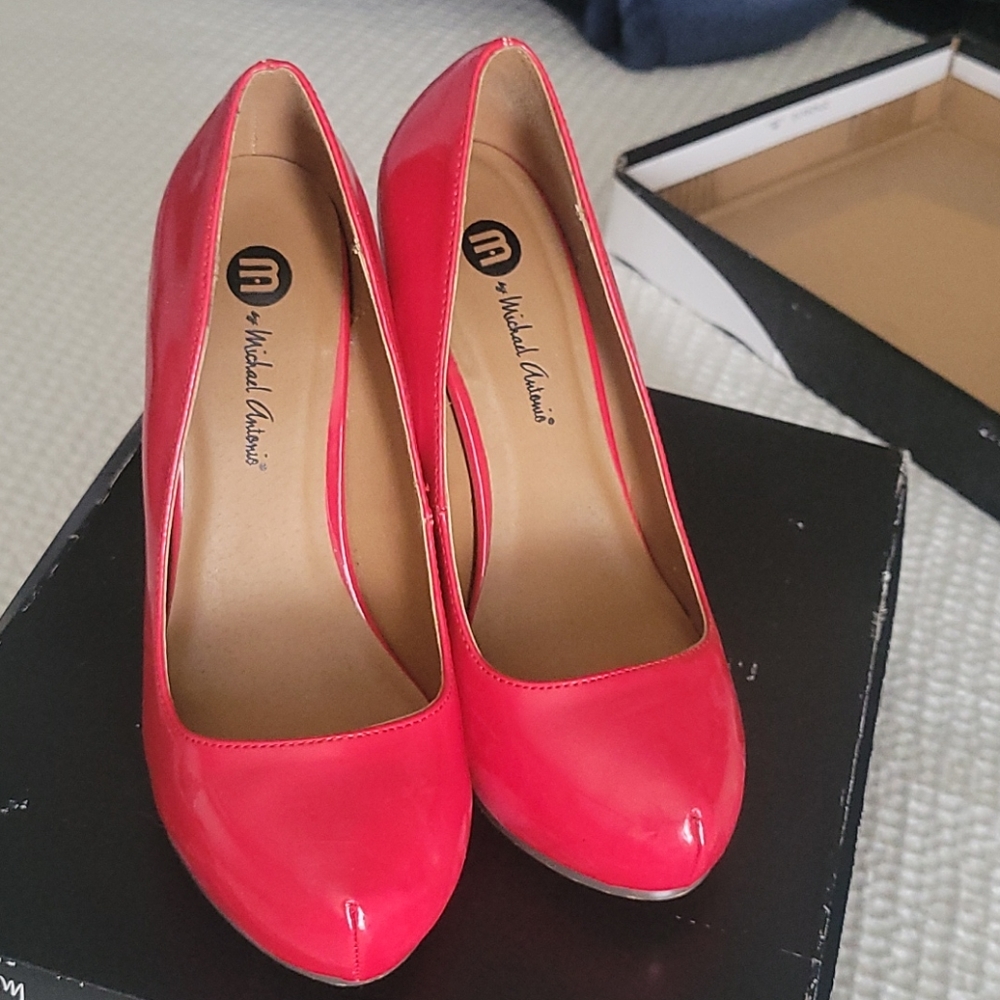 Michael Antonio heels Red